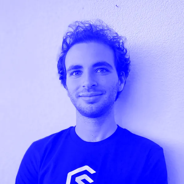 Elia Anzuoni Hover